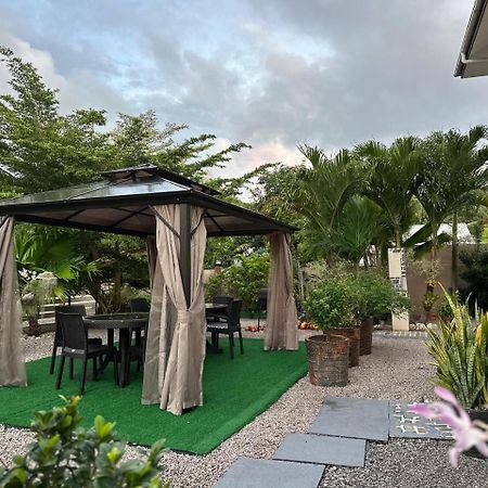 Mokara Holiday Apartment Anse Royale Buitenkant foto