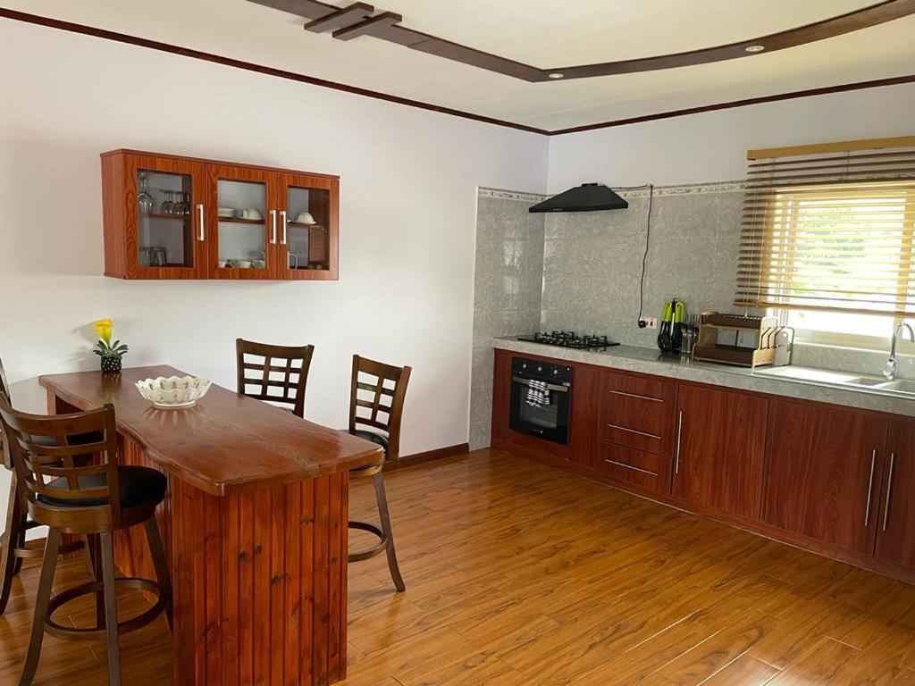 Mokara Holiday Apartment Anse Royale Buitenkant foto