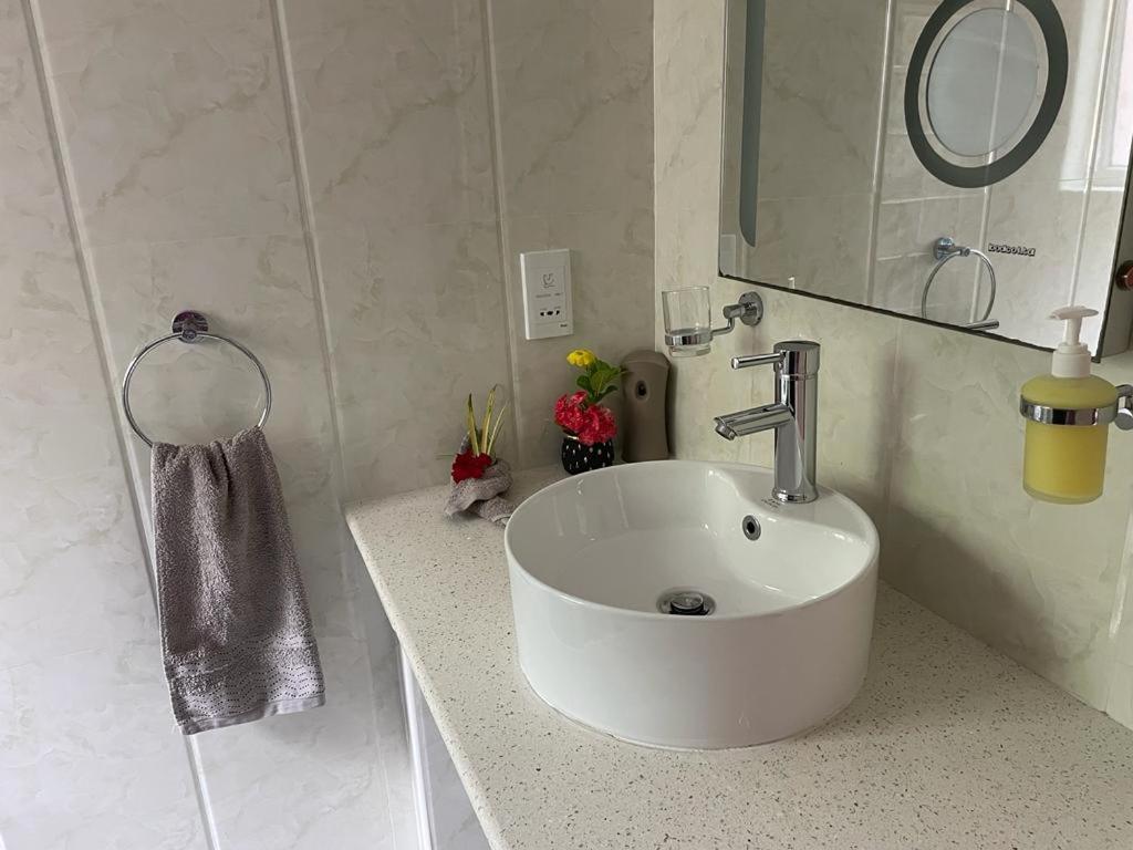 Mokara Holiday Apartment Anse Royale Buitenkant foto