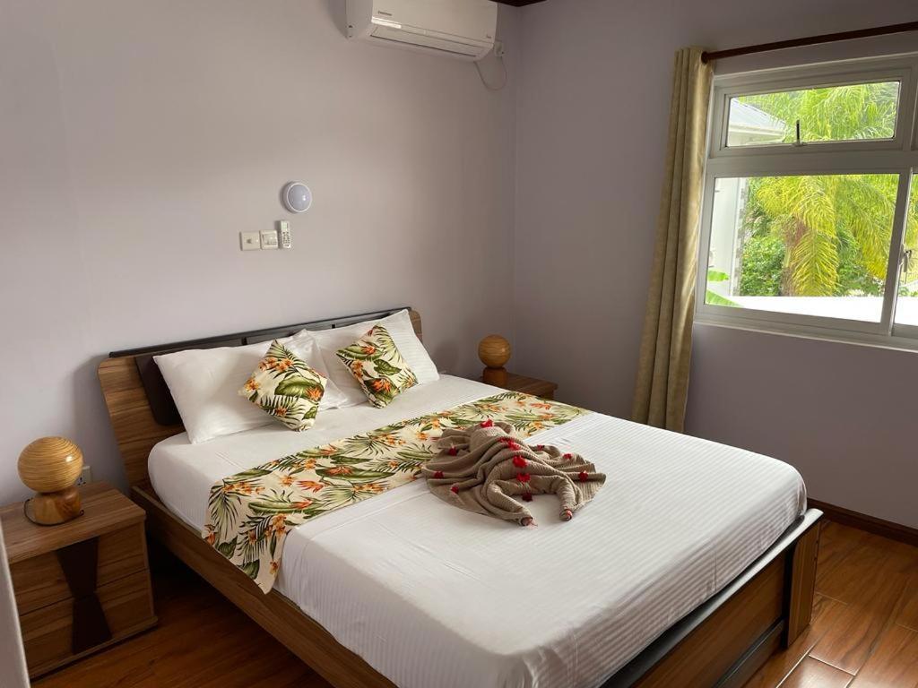 Mokara Holiday Apartment Anse Royale Buitenkant foto
