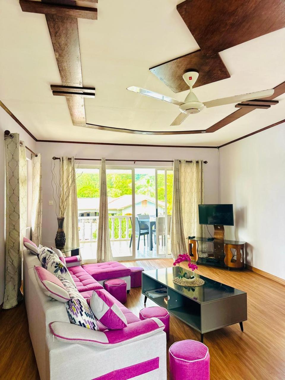 Mokara Holiday Apartment Anse Royale Buitenkant foto